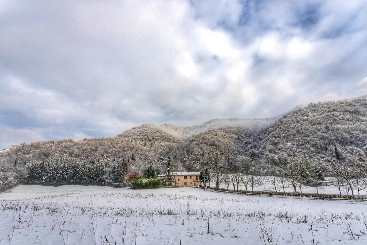 Cascina Canale Sabbio Chiese Exteriér fotografie